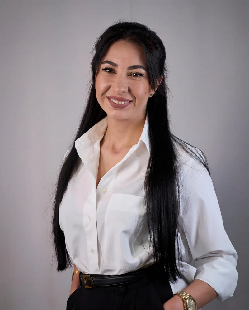 Sara — Coordonator Vânzări SYA Development